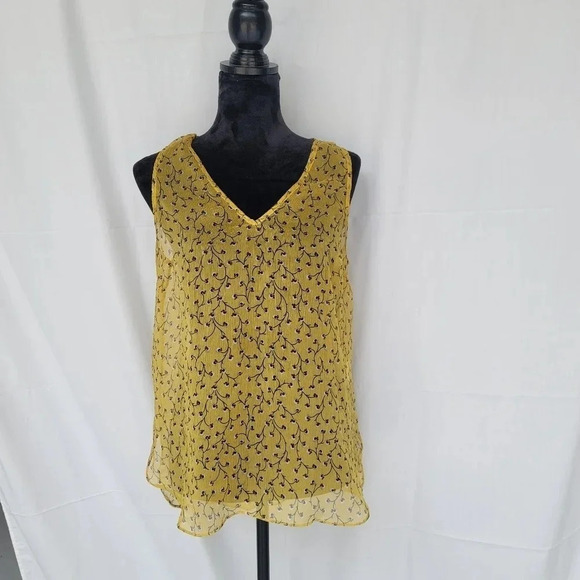 Women's Old Navy Yellow Flower Chiffon Blouse Sleeveless Sheer Top Sz Medium M - Picture 1 of 9